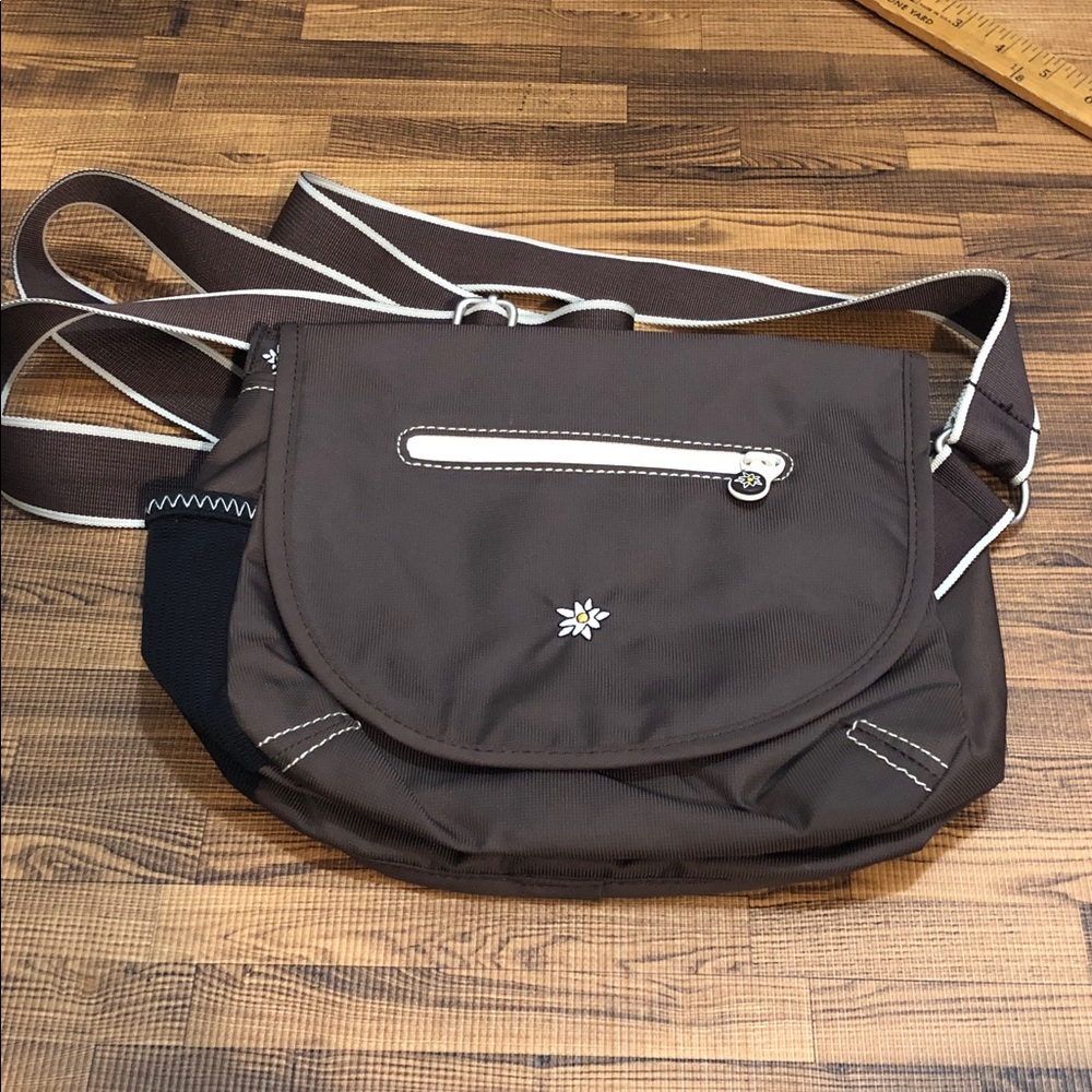 Sherpani Brown Messenger Bag with Daisy Accent